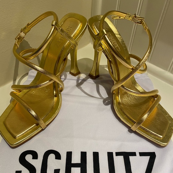 Shultz gold strappy heels.  Size 8.5.  New with box and shoe bag. - Picture 4 of 7
